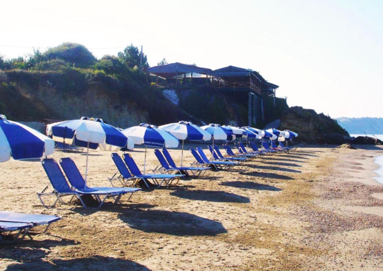 Stefanias Prasoudi Beach Ágios Matthaíos Exterior foto